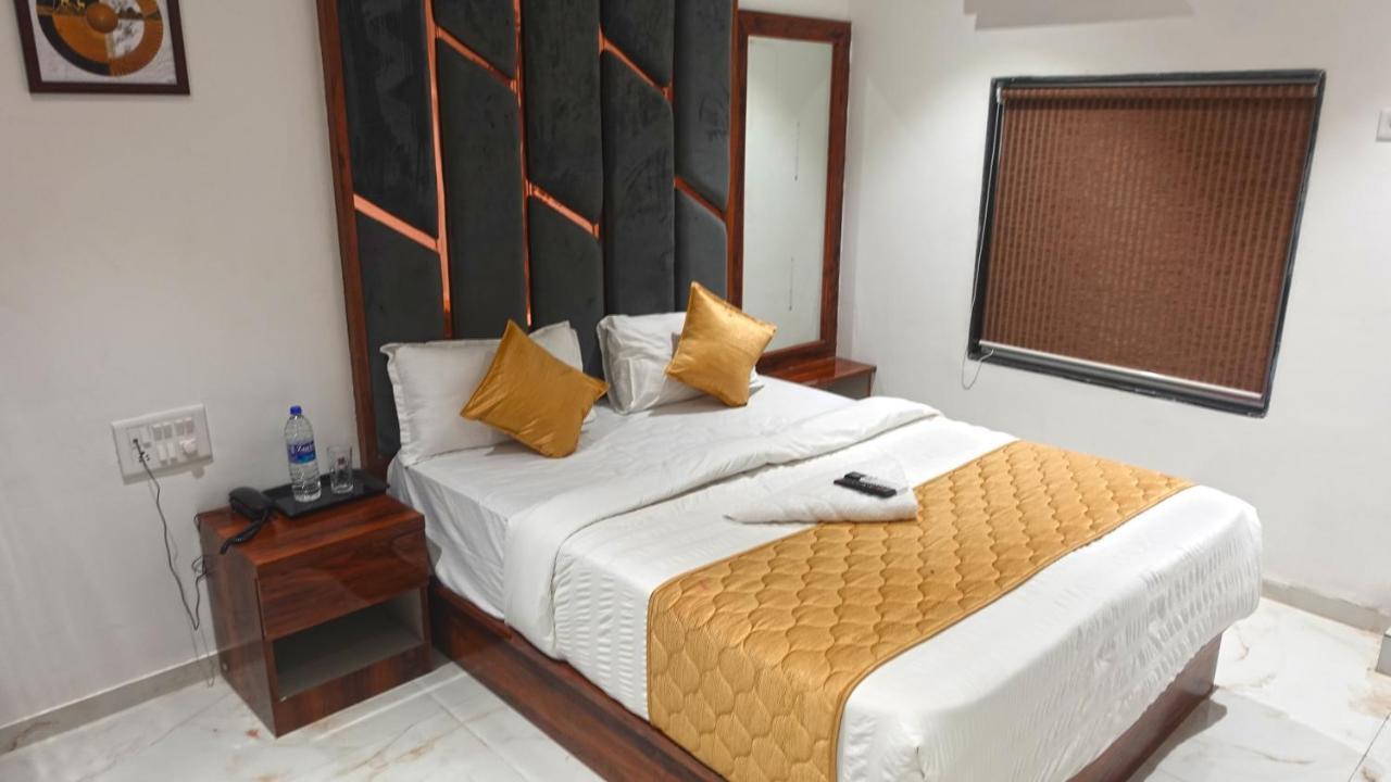 Hotel Palms Residency, Chembur Mumbai Eksteriør bilde