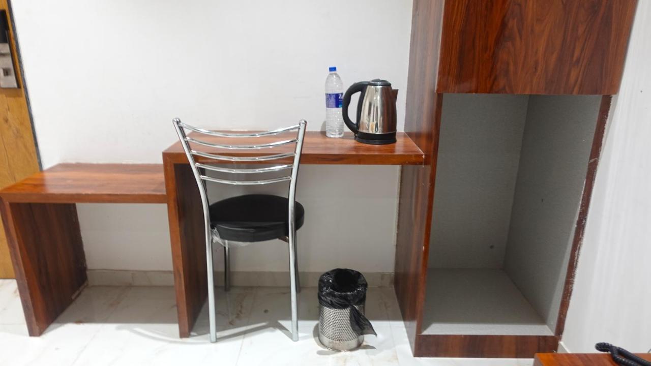 Hotel Palms Residency, Chembur Mumbai Eksteriør bilde