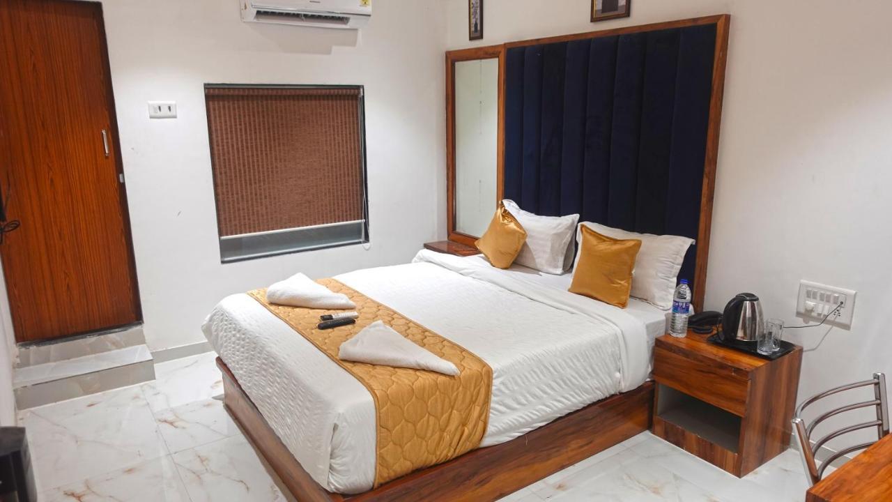 Hotel Palms Residency, Chembur Mumbai Eksteriør bilde