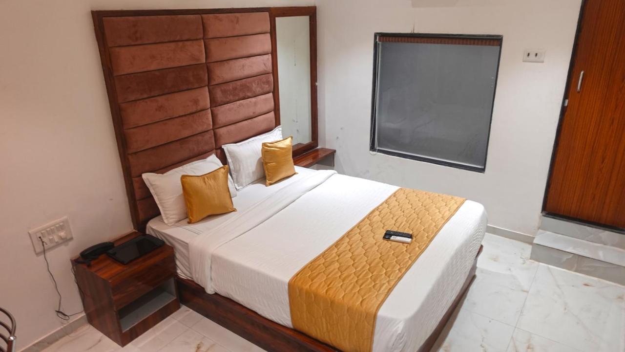 Hotel Palms Residency, Chembur Mumbai Eksteriør bilde