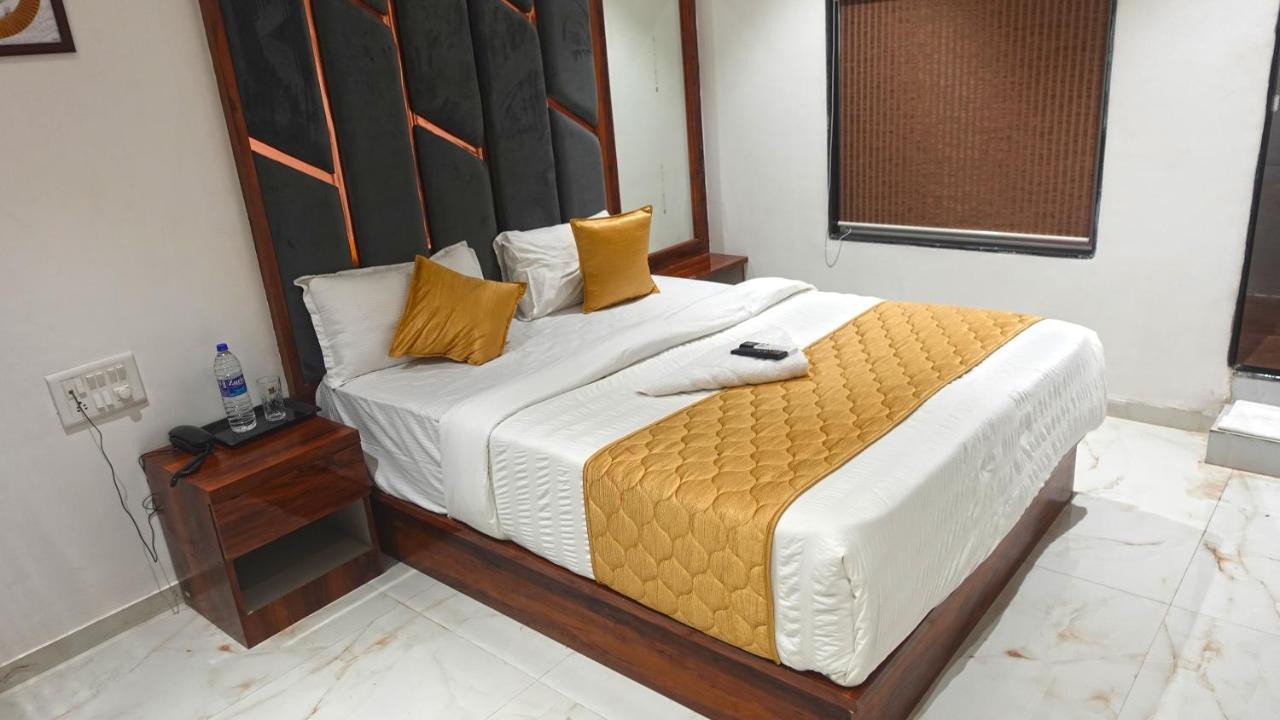 Hotel Palms Residency, Chembur Mumbai Eksteriør bilde